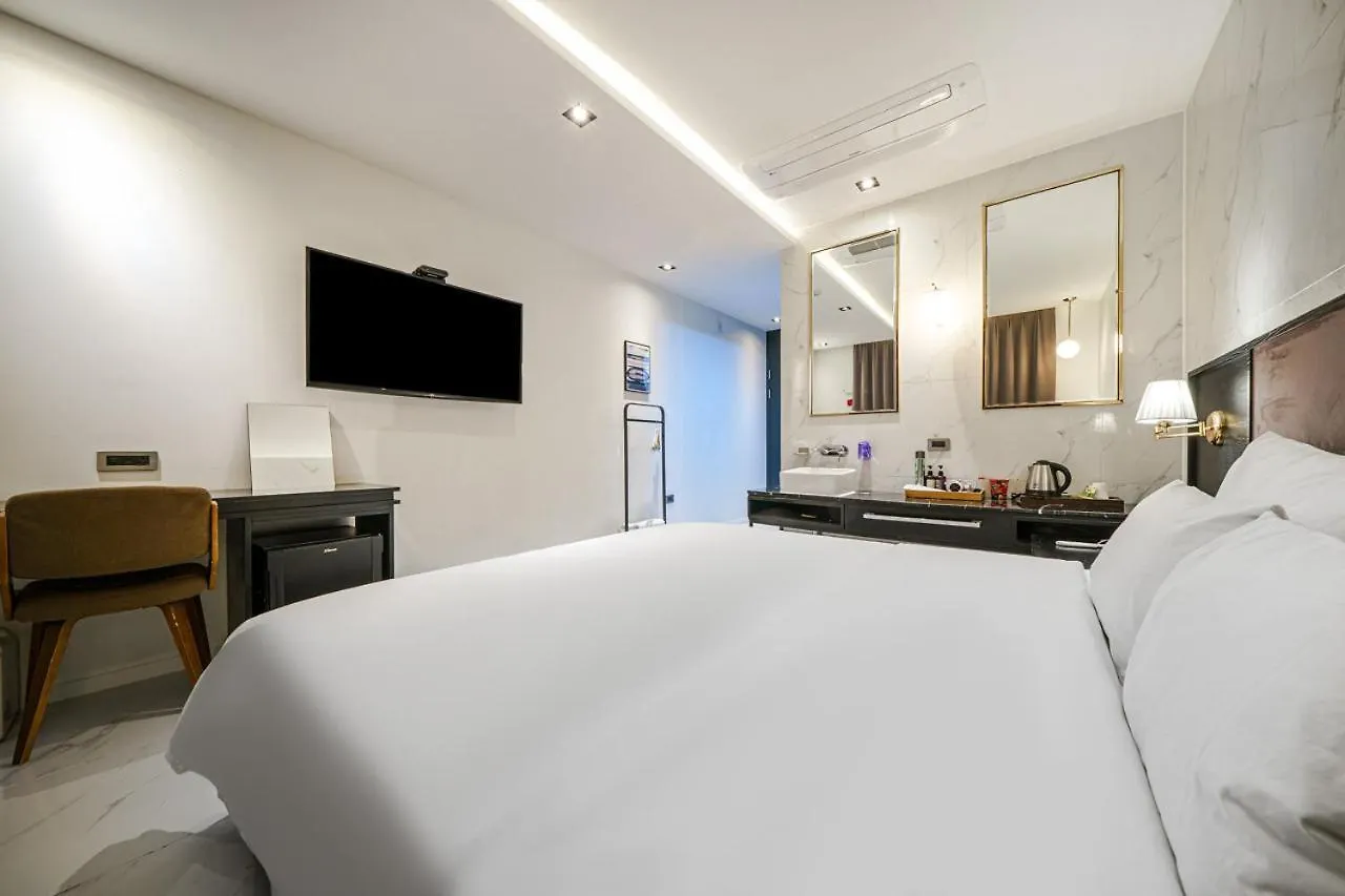Brown Dot Hotel Busan Station