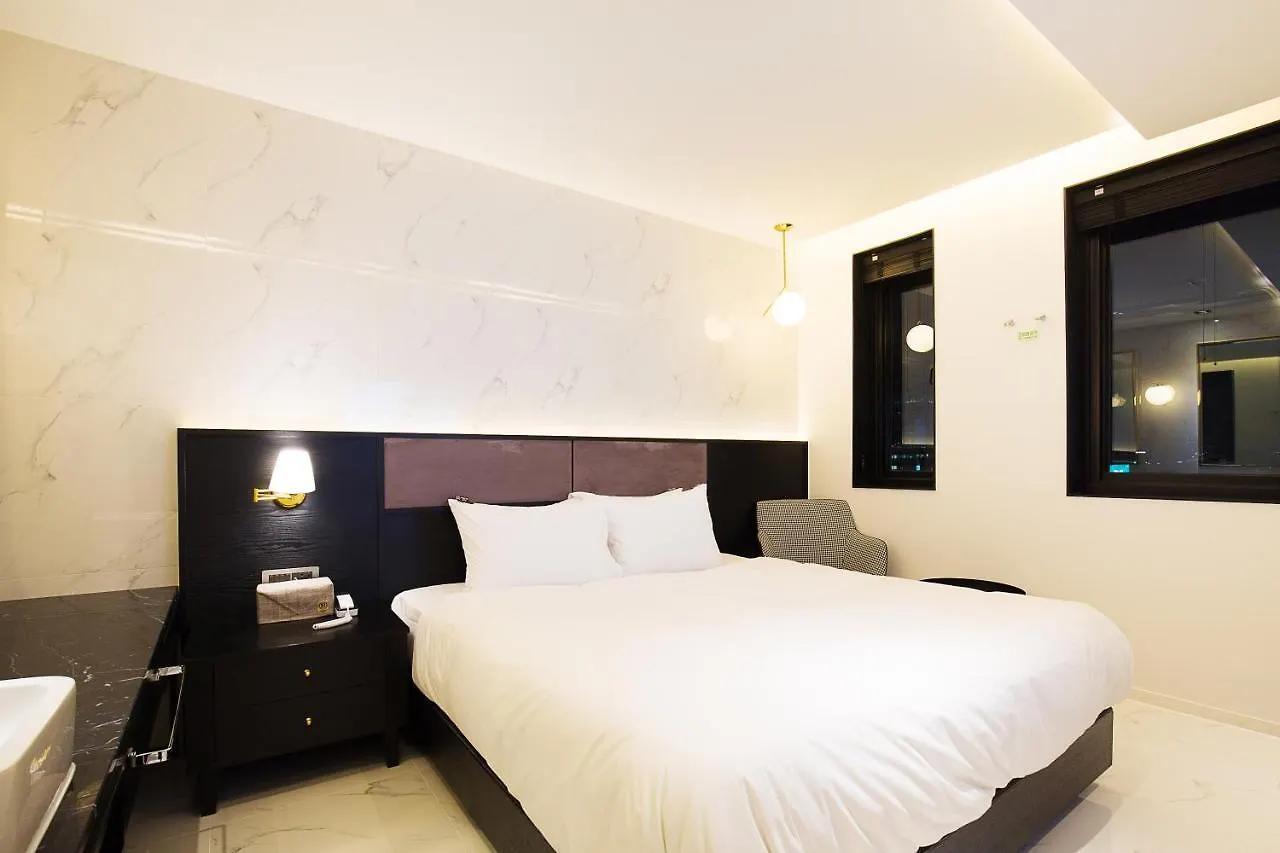 Brown Dot Hotel Busan Station