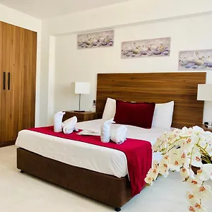 Eleonora 2*, Larnaca Cyprus