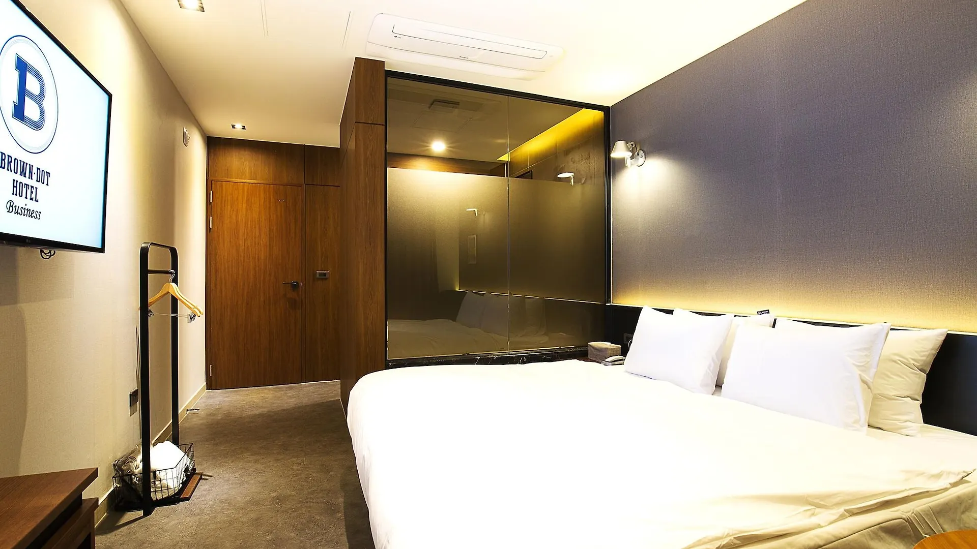 Brown Dot Hotel Busan Station Jižní Korea