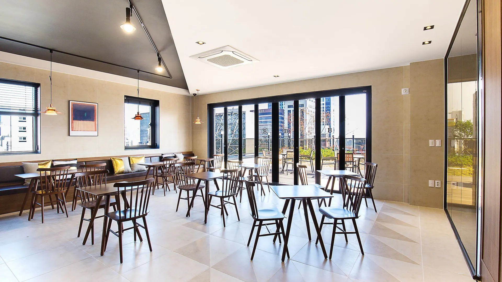 Brown Dot Hotel Busan Station Jižní Korea